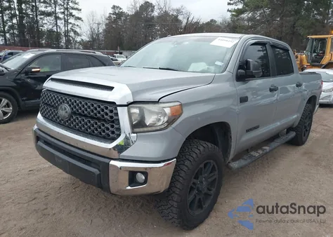 2018 Toyota Tundra Sr5 5.7L V8 z USA, uszkodzony, nr VIN 5TFDW5F13JX758131